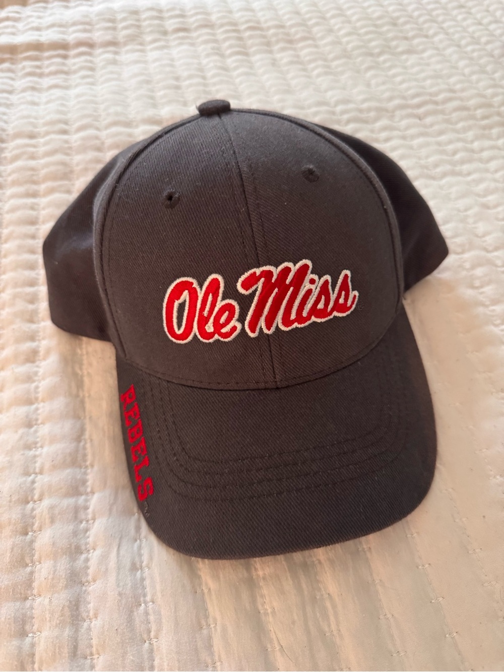 Captivating Ole Miss Rebels dark navy baseball cap